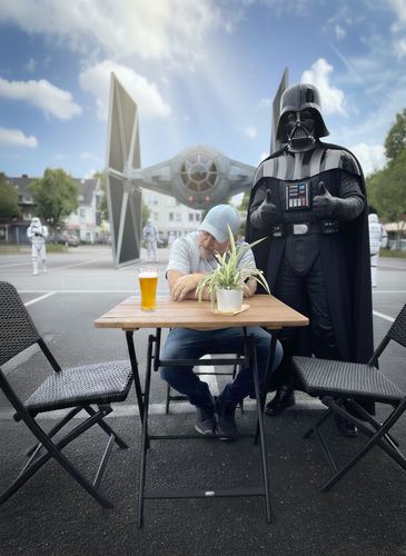 Mike von Curry Lounge -mobil- bei einer Star-Wars-Fotoaktion mit Darth Vader